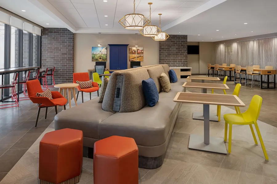 Home2 Suites by Hilton Des Moines at Drake University hotel detail image 2