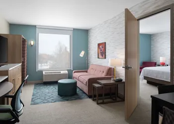 Home2 Suites by Hilton Des Moines at Drake University hotel thumbnail 6
