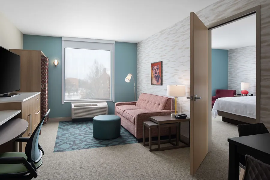 Home2 Suites by Hilton Des Moines at Drake University hotel detail image 6