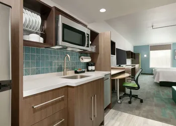 Home2 Suites by Hilton Norfolk Airport hotel thumbnail 7