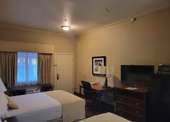 Cotulla Whitten Inn hotel thumbnail 7