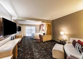 Courtyard by Marriott Winston - Salem Downtown hotel thumbnail 6