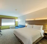 Holiday Inn Express & Suites Lindale – Tyler by IHG hotel detail image 5