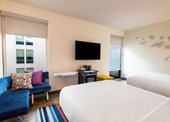 Aloft by Marriott Savannah Downtown Historic District hotel thumbnail 6