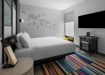 Aloft by Marriott Savannah Downtown Historic District hotel thumbnail 7