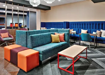 TRU by Hilton Terrell hotel thumbnail 4