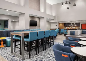 Hampton Inn & Suites Bridgeview Chicago hotel thumbnail 3