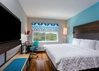 Tru by Hilton Ashland hotel thumbnail 5