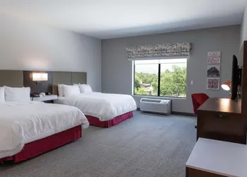 Hampton Inn Black Mountain hotel thumbnail 5