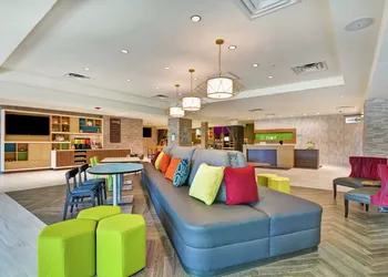 Home2 Suites by Hilton Jacksonville-South/St. Johns Town Ctr hotel thumbnail 2