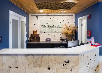 Old Harbor Inn hotel thumbnail 3