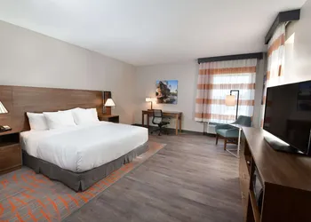 La Quinta Inn & Ste by Wyndham Wisconsin Dells- Lake Delton hotel thumbnail 4