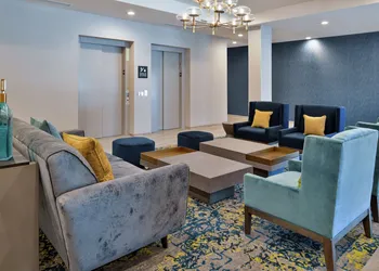 Hampton Inn Cedar Falls Downtown hotel thumbnail 2