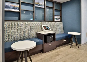 Hampton Inn Cedar Falls Downtown hotel thumbnail 4