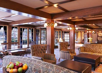 UCLA Lake Arrowhead Lodge hotel thumbnail 2