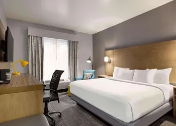 Park Inn by Radisson Florence, SC hotel thumbnail 8
