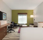 Holiday Inn Express & Suites Dalton - Walnut Ave by IHG hotel detail image 7