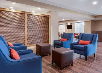 Comfort Suites Daytona Beach - Speedway hotel thumbnail 4