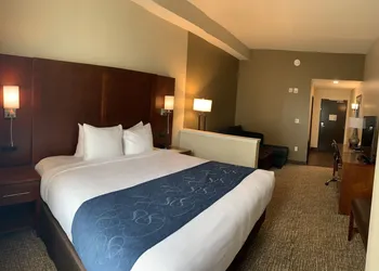 Comfort Suites Daytona Beach - Speedway hotel thumbnail 7