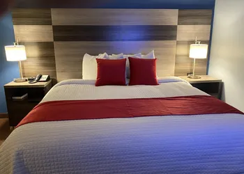 Garnett Hotel & RV Park hotel thumbnail 7