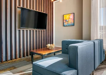 Cambria Hotel Bloomington Mall of America Minneapolis Airport hotel thumbnail 2