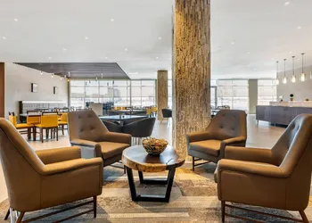 Cambria Hotel Bloomington Mall of America Minneapolis Airport hotel thumbnail 5