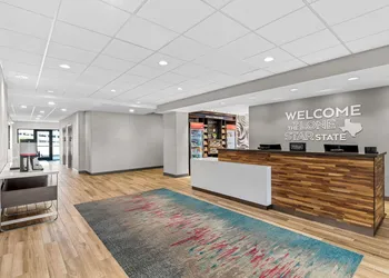 Hampton Inn & Suites Farmers Branch Dallas hotel thumbnail 5