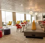 La Quinta Inn & Suite by Wyndham Lake City hotel detail image 5