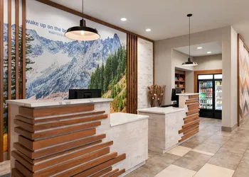 La Quinta Inn & Suites by Wyndham Marysville hotel thumbnail 6