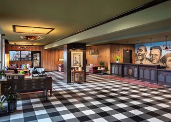 Graduate by Hilton Columbus hotel thumbnail 3