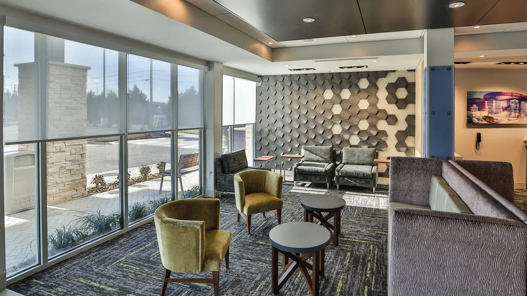 Holiday Inn Express & Suites Nashville Metrocenter Downtown by IHG hotel detail image 2