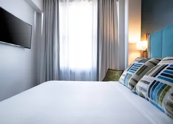 The Esquire Hotel Downtown Gastonia, an Ascend Collection Hotel hotel thumbnail 4