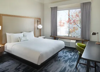 Fairfield Inn & Suites by Marriott Locust Grove I-75 South hotel thumbnail 6