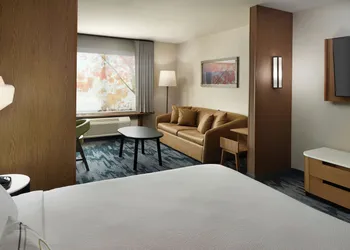 Fairfield Inn & Suites by Marriott Locust Grove I-75 South hotel thumbnail 8