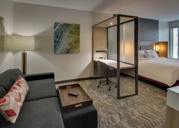 SpringHill Suites by Marriott Gulfport I-10 hotel thumbnail 8