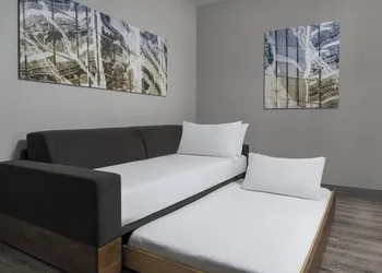 SpringHill Suites by Marriott Tuckahoe Westchester County hotel thumbnail 8