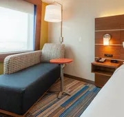 Holiday Inn Express & Suites Brunswick - Harpers Ferry Area by IHG hotel detail image 5