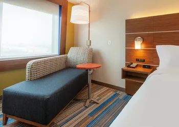 Holiday Inn Express & Suites Brunswick - Harpers Ferry Area by IHG hotel thumbnail 5