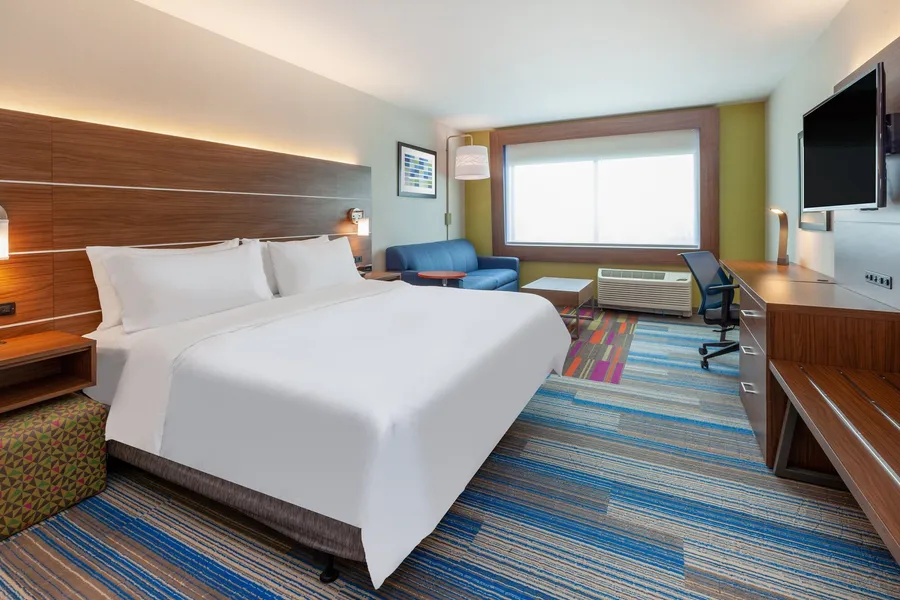Holiday Inn Express & Suites Brunswick - Harpers Ferry Area by IHG hotel detail image 6