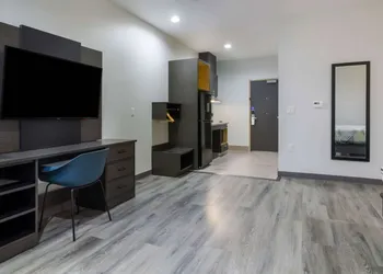 Studio 6 Katy, TX hotel thumbnail 6