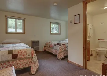 Majestic Valley Wilderness Lodge hotel thumbnail 5