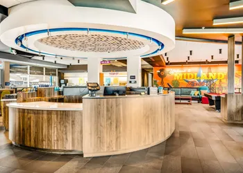 Tru By Hilton Midland hotel thumbnail 6