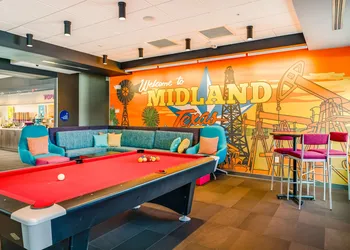 Tru By Hilton Midland hotel thumbnail 7