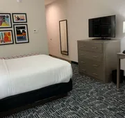 La Quinta Inn & Suites by Wyndham-Red Oak TX IH-35E hotel detail image 5