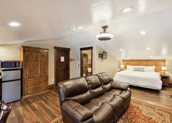 Zion Cliff Lodge hotel thumbnail 4