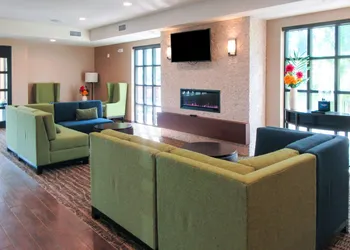 Comfort Inn & Suites Gap Amish Country hotel thumbnail 3