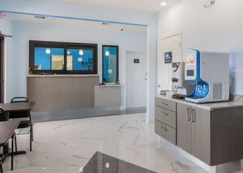 Americas Best Value Inn Aldine Westfield hotel thumbnail 3