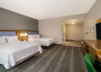 Hampton Inn & Suites Raleigh Midtown hotel thumbnail 5