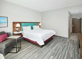 Hampton Inn Odessa Trinity hotel thumbnail 8