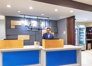 Holiday Inn Express & Suites Purcell by IHG hotel thumbnail 2